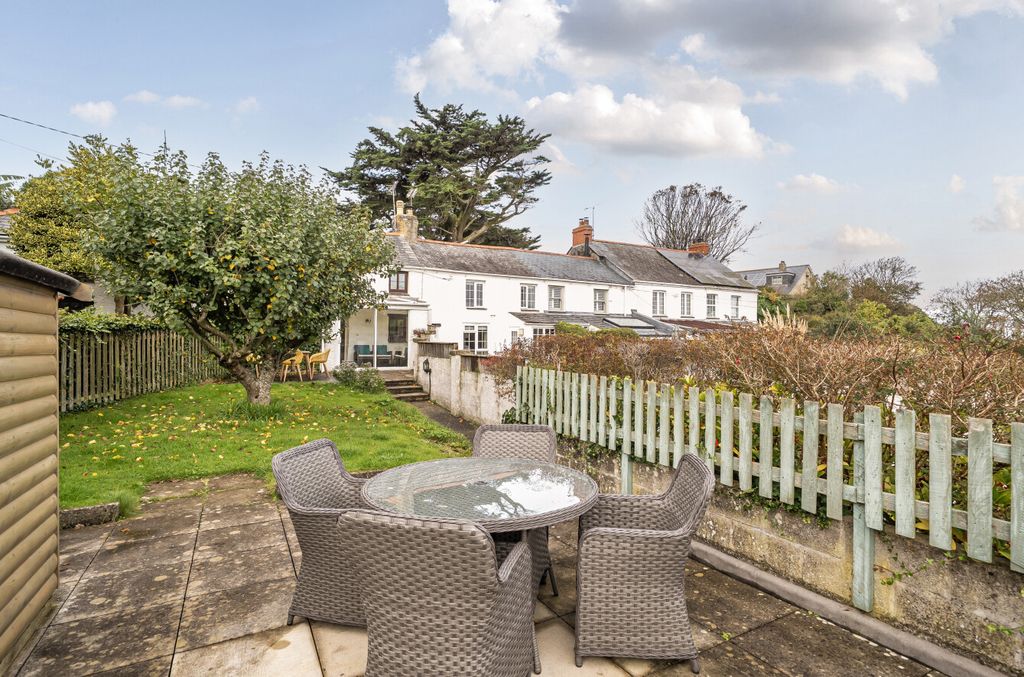 Property photo 1 of 14 1370090-6-68F7673...