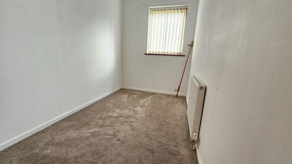 Property photo 2 of 12 0A623F20-15c8-40Af-9A27-14A2786Daf71.Jpeg