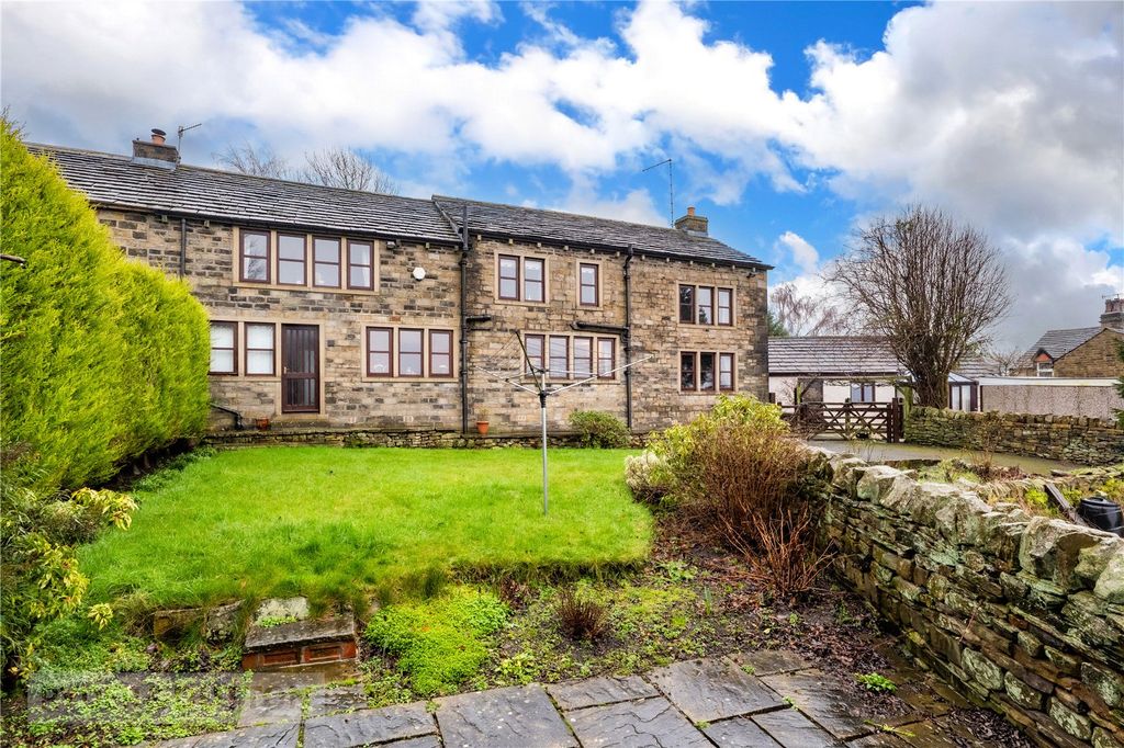 Property photo 3 of 32 Front