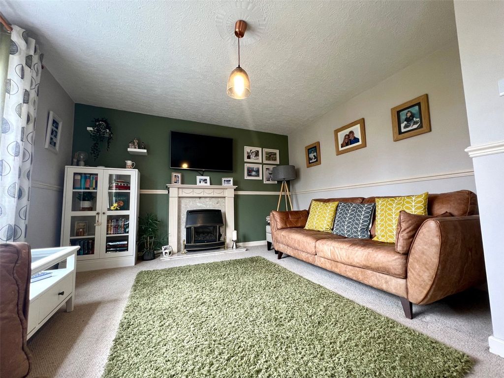 Property photo 3 of 33 Picture No. 65