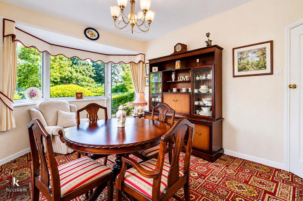 Property photo 3 of 46