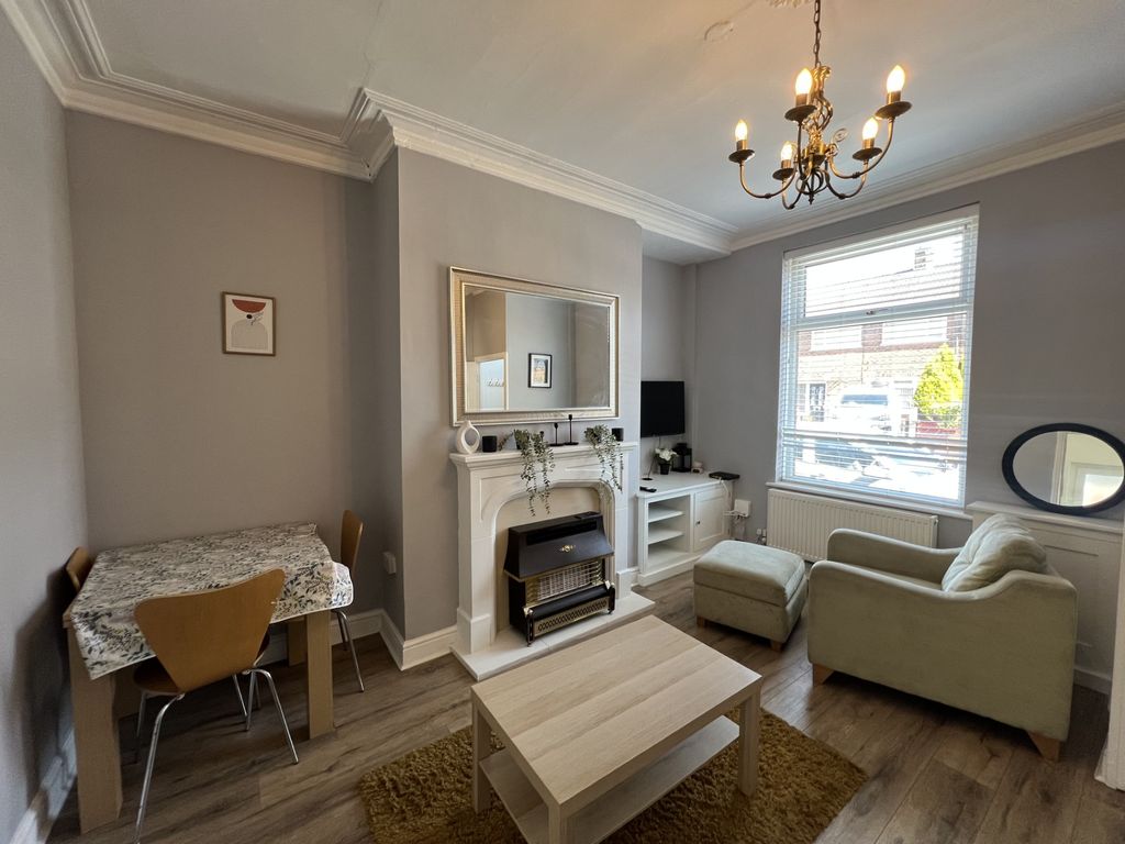 Property photo 3 of 9 Living Room