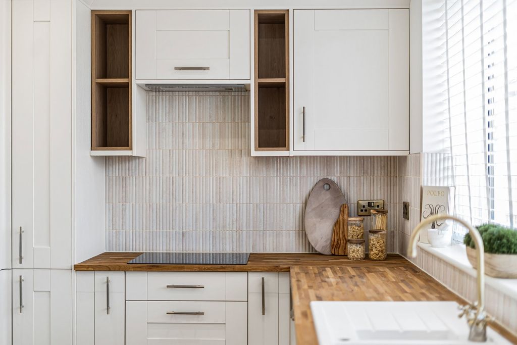 Property photo 3 of 23