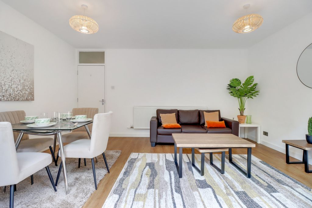 Property photo 2 of 11 Img_2601_16_Original