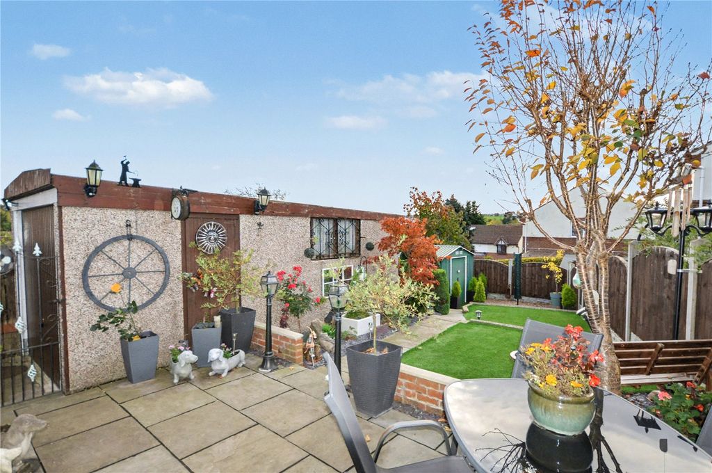 Property photo 2 of 17 Picture 2