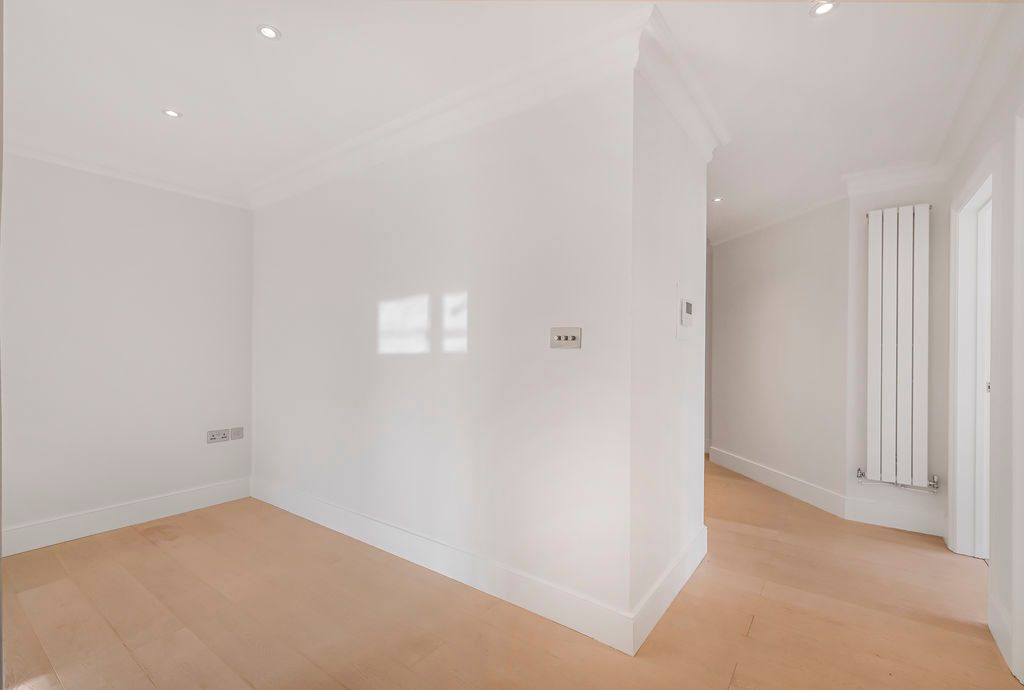 Additional image 10 of 3 bed flat for saleEastwick Lodge, Village Road, Enfield EN1