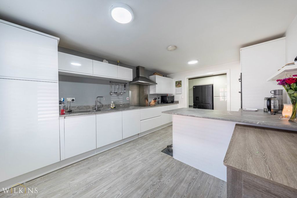 Property photo 3 of 44 Photograph