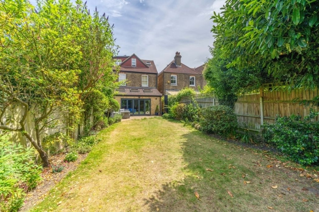 Property photo 3 of 25