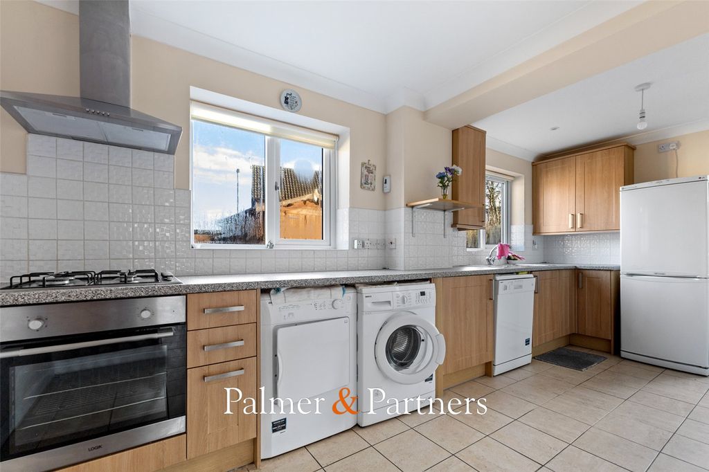 Property photo 3 of 22 Picture No. 11