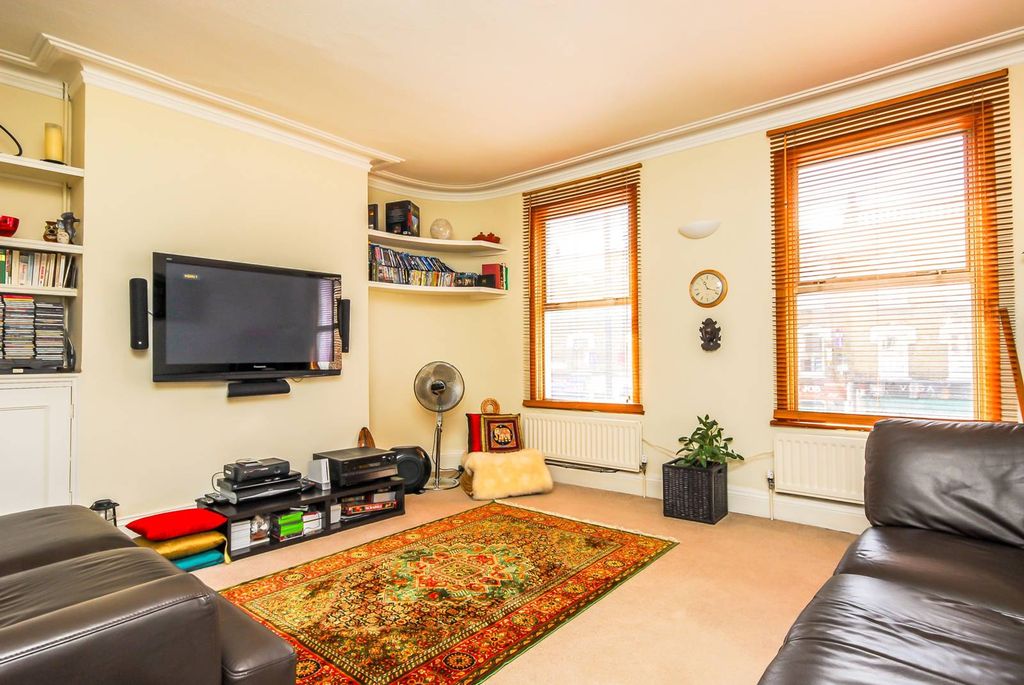 Property photo 1 of 6