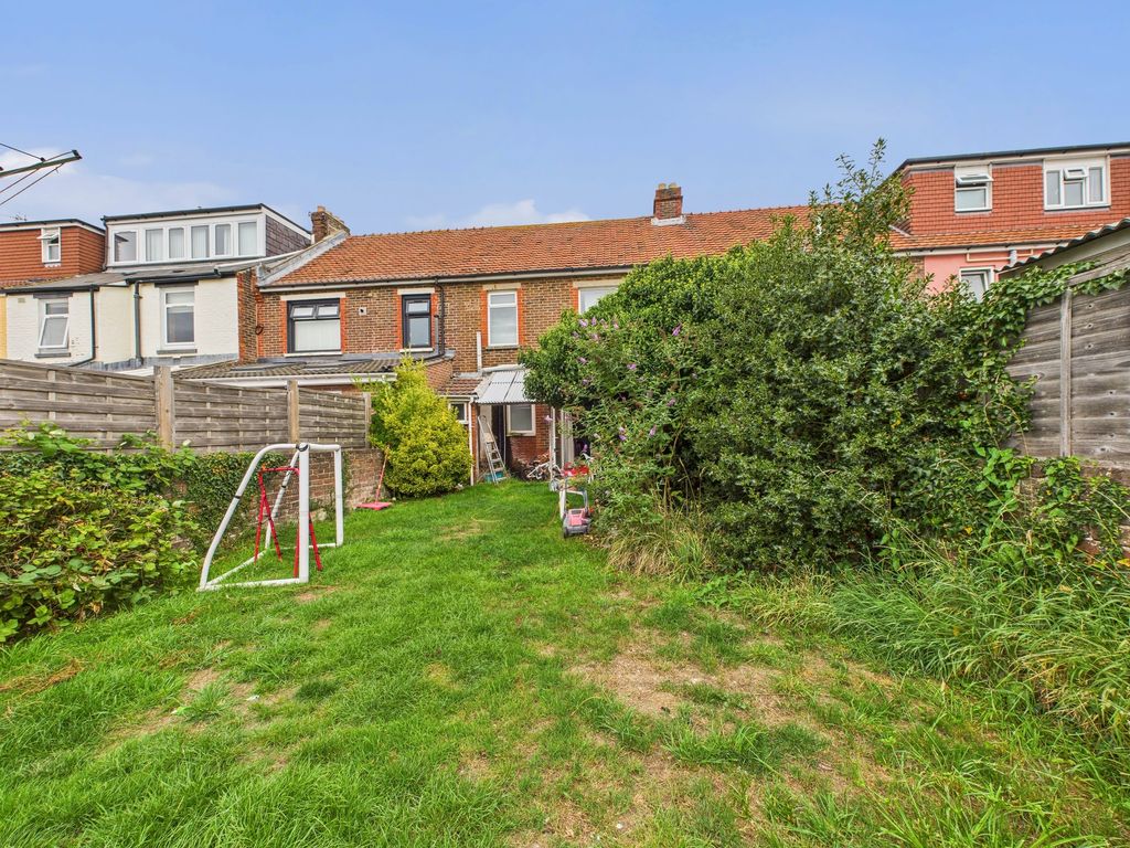 Property photo 3 of 4