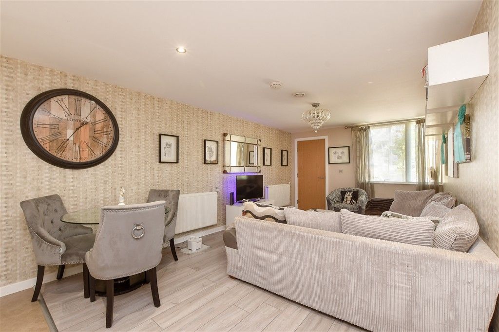 Property photo 2 of 9 Kitchen Lounge/Diner