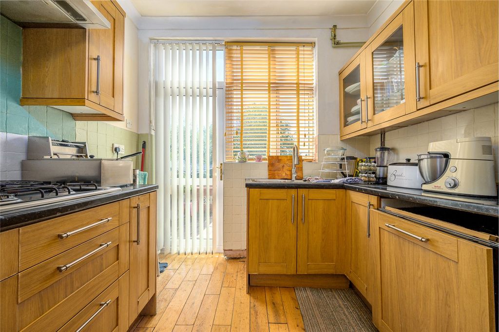 Property photo 3 of 24 Picture No. 20