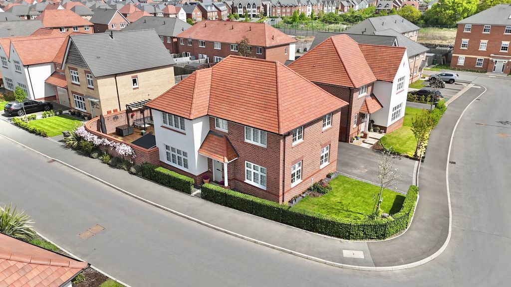 Property photo 1 of 31