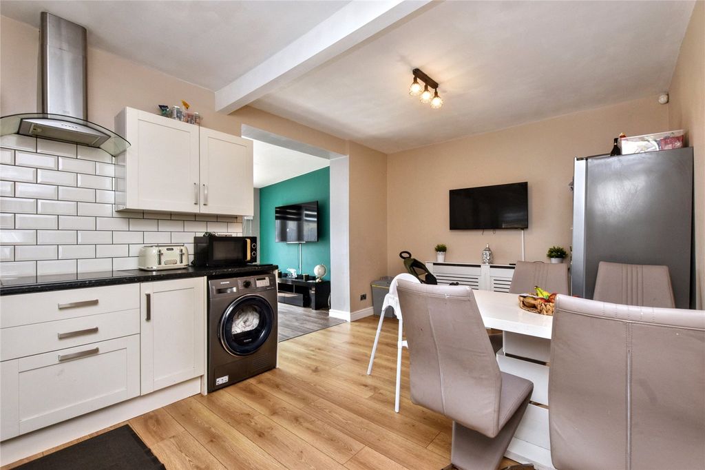 Property photo 2 of 18 Picture No. 02