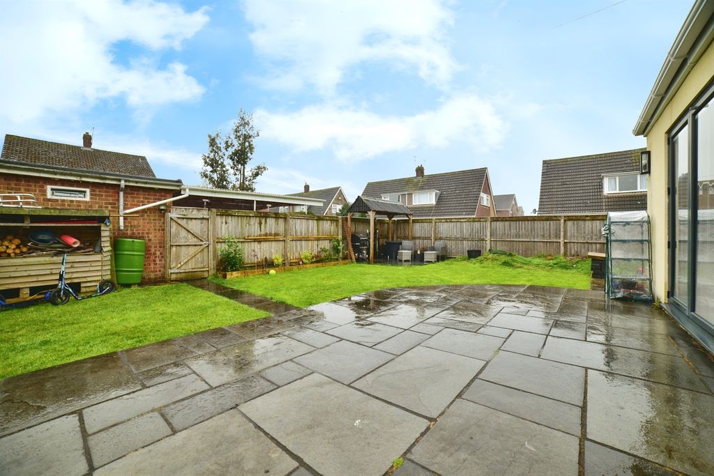 Property photo 3 of 19