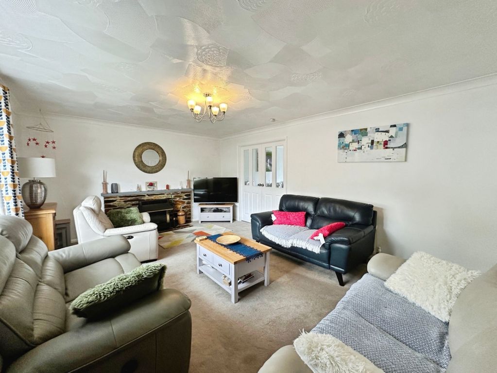 Property photo 2 of 21 4990845