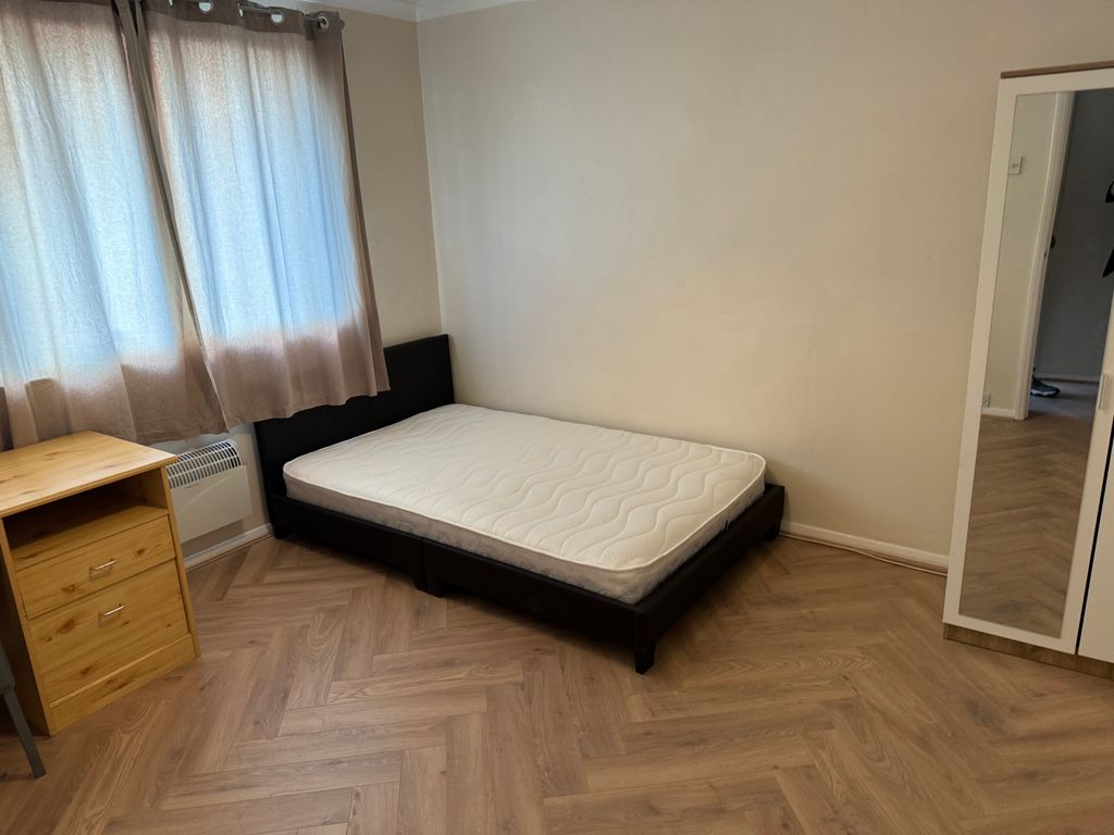 Property photo 1 of 4