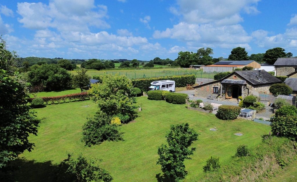 Property photo 1 of 36
