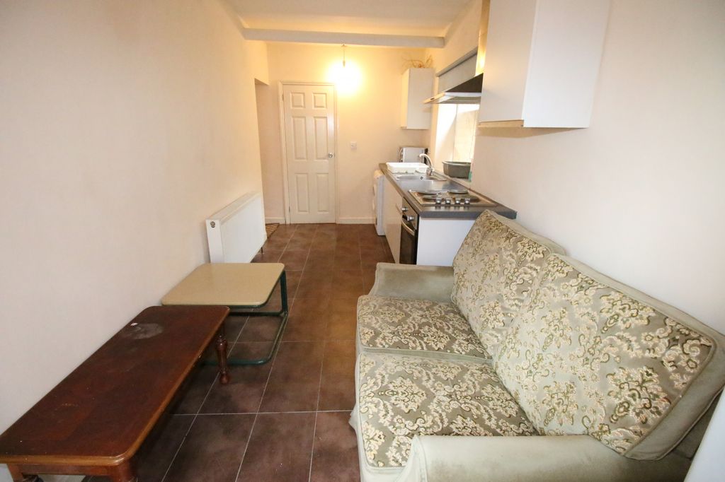 Property photo 1 of 4