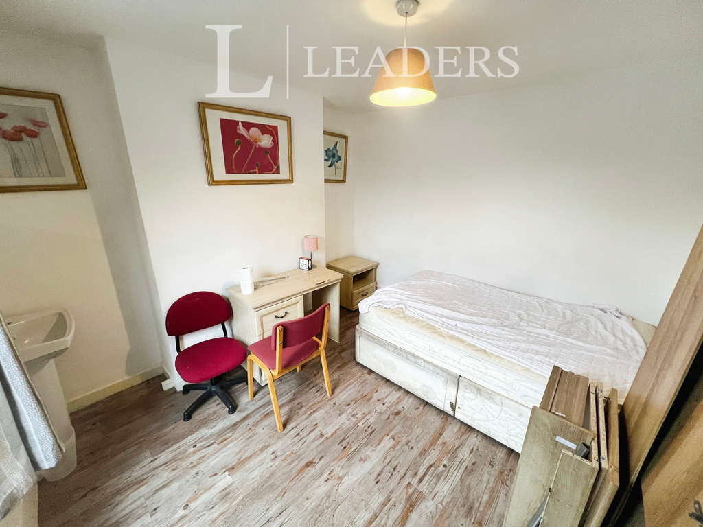 Property photo 1 of 8 1