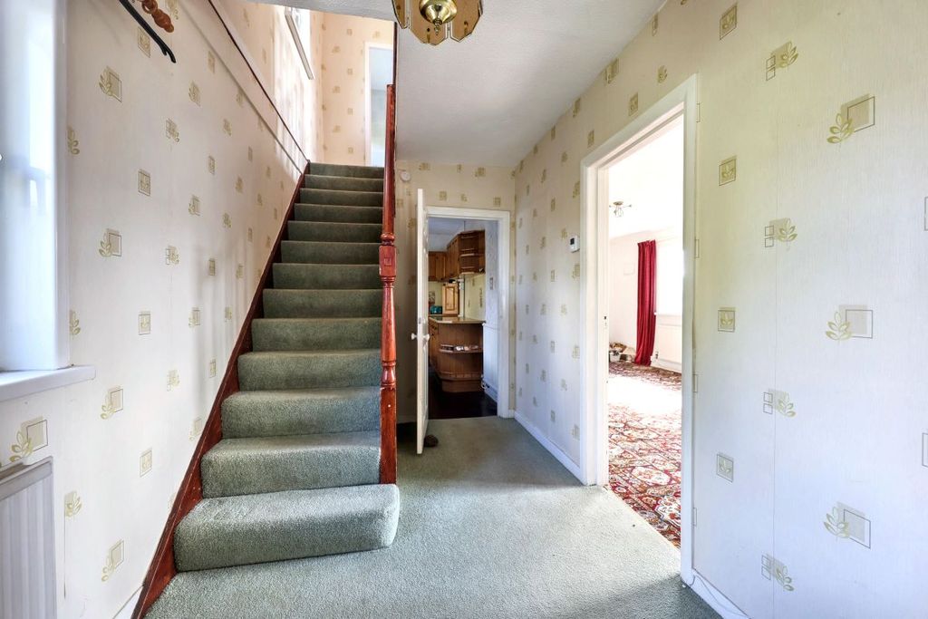 Property photo 3 of 15