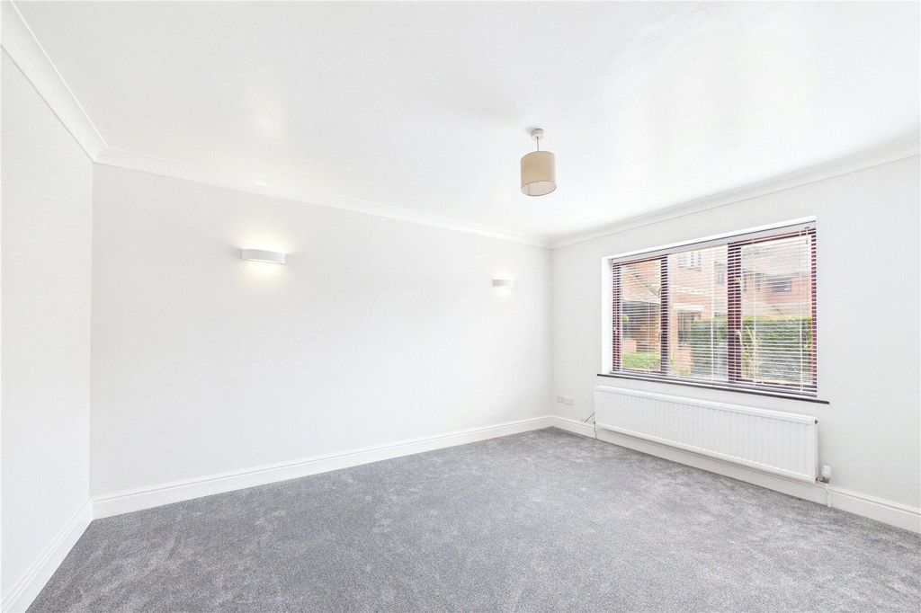 Property photo 3 of 11 Picture No. 16