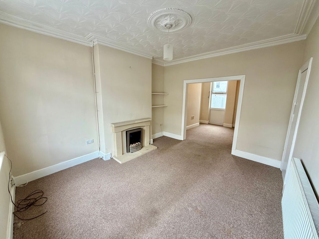 Property photo 2 of 17 Img_2766