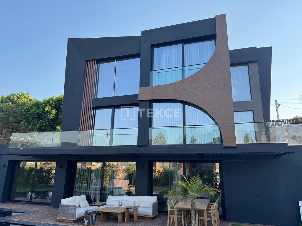 Property photo 3 of 25