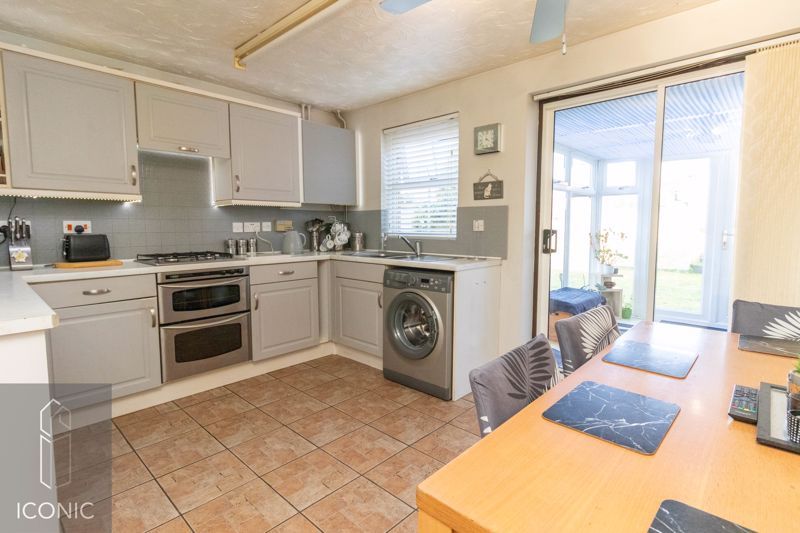 Property photo 3 of 14 Photo 9