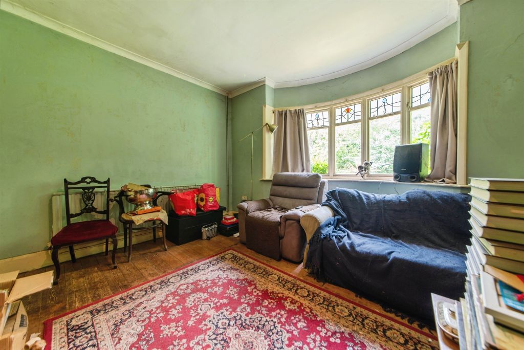 Property photo 2 of 24