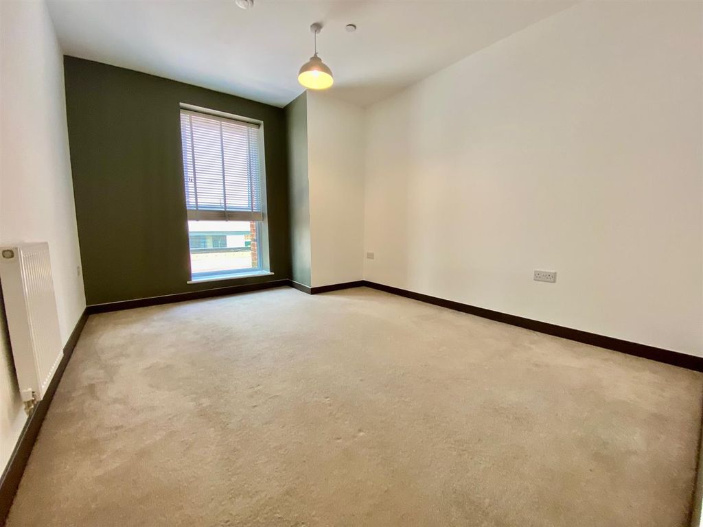 Additional image 10 of 2 bed flat for saleEast Station Road, Fletton Quays, Peterborough PE2