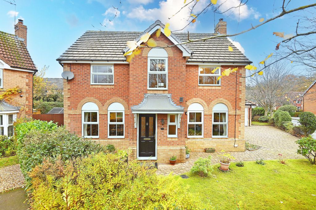 Property photo 1 of 24