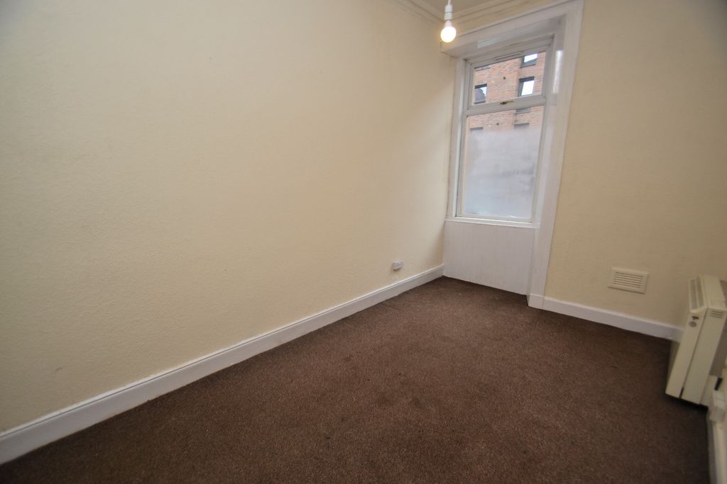 Property photo 3 of 6 4468165