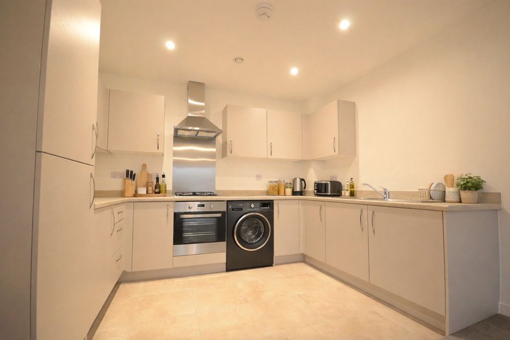 Property photo 3 of 6 Picture No. 05