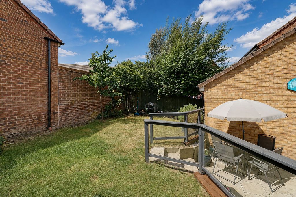 Property photo 3 of 21