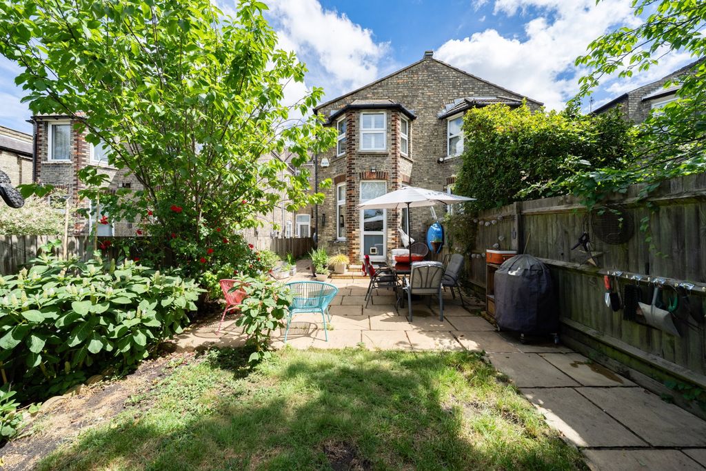 Property photo 2 of 15
