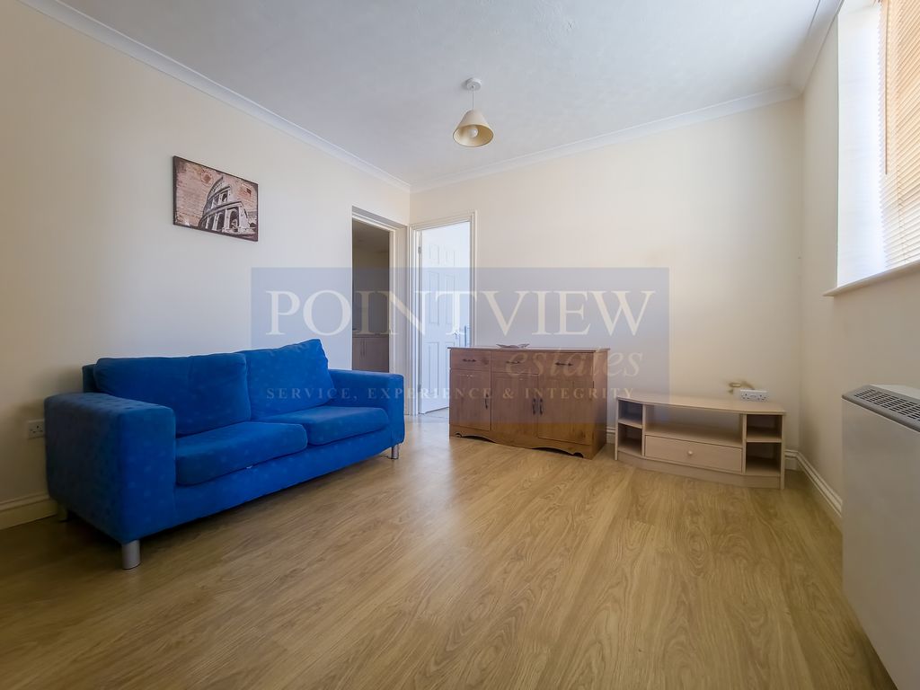 Property photo 3 of 7 Photo 3