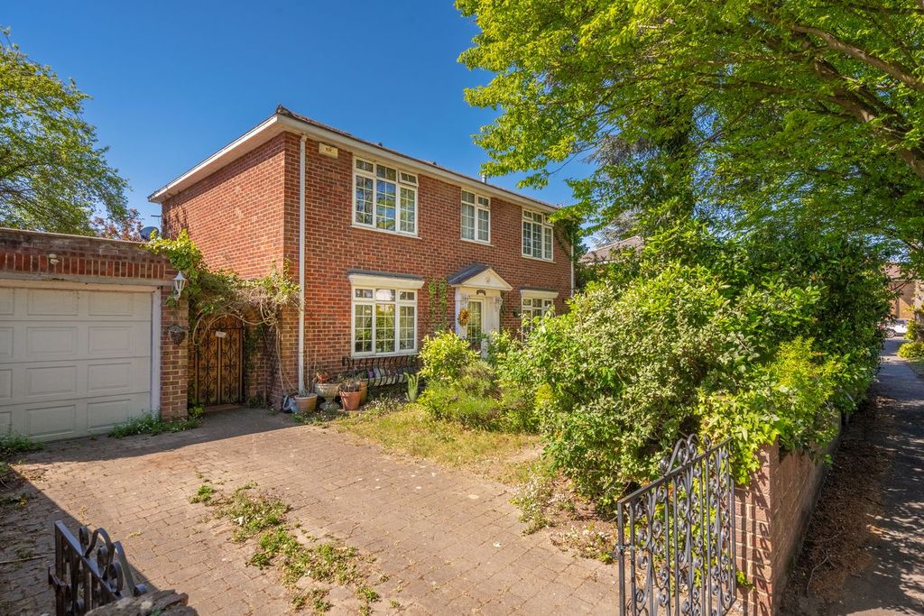 Property photo 1 of 17
