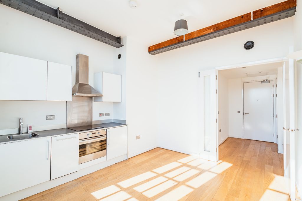 Property photo 3 of 12 Photo 3