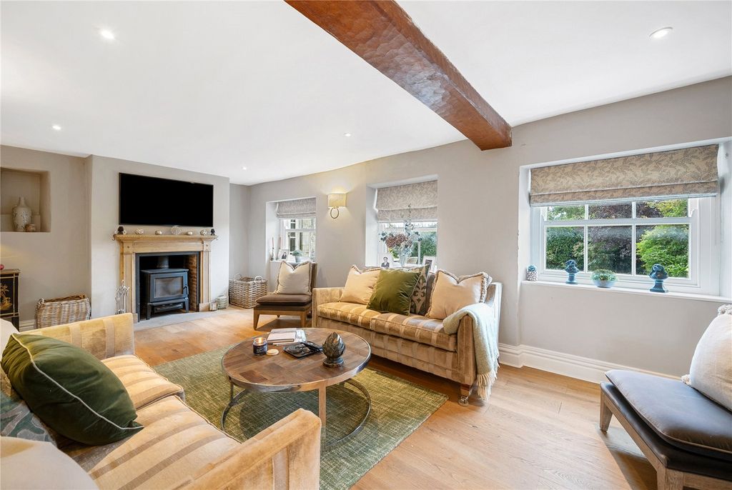 Property photo 2 of 24 Drawing Room