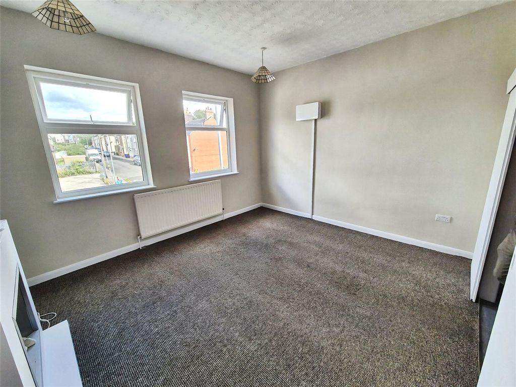 Property photo 2 of 7 Lounge