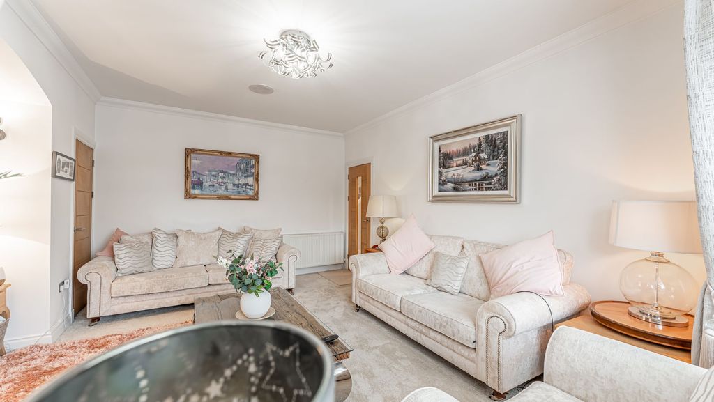 Property photo 3 of 30