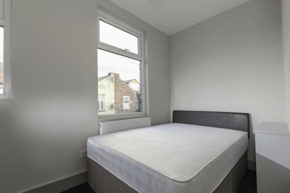 Property photo 3 of 5 8463560.Jpg