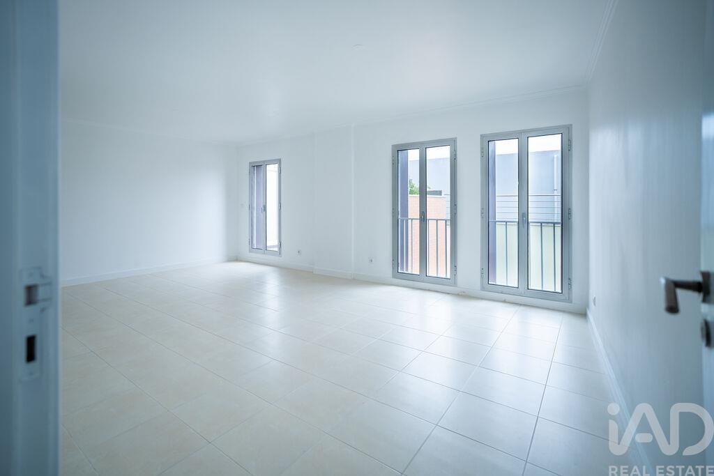 Property photo 3 of 31