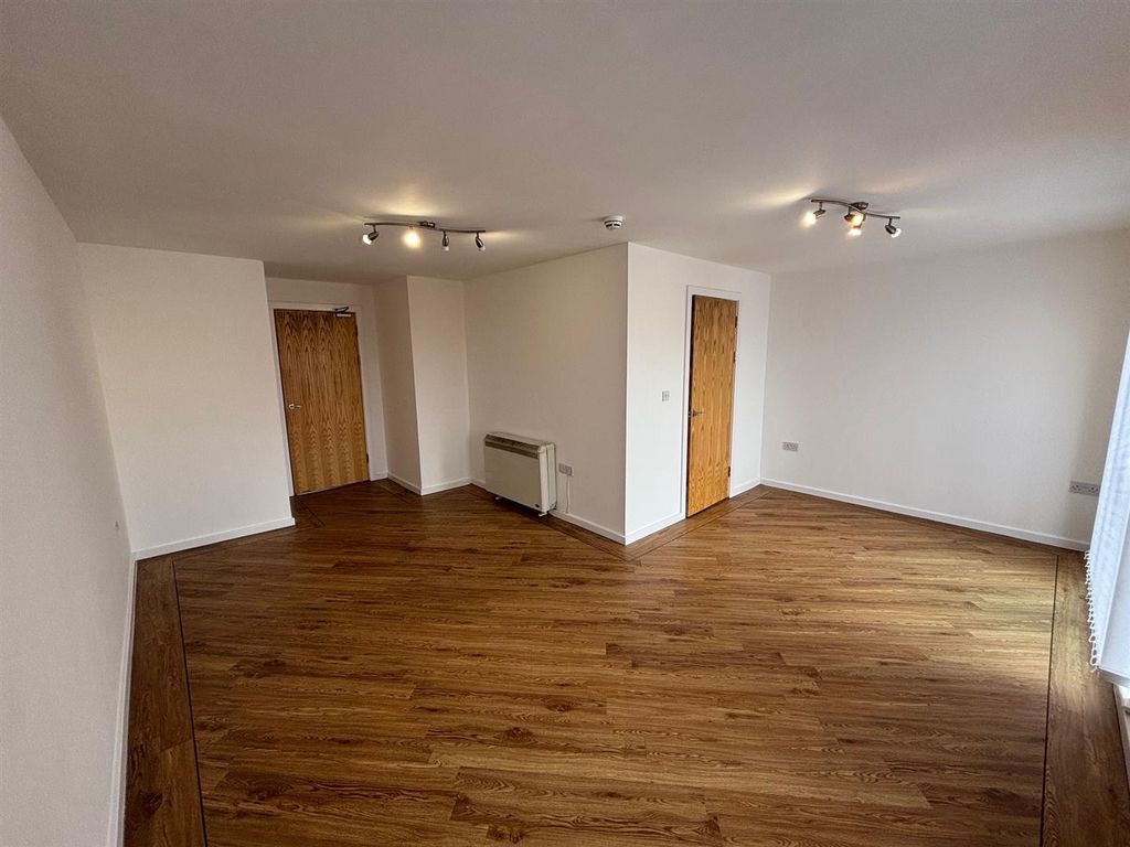Property photo 1 of 8 Img_4988.Jpg