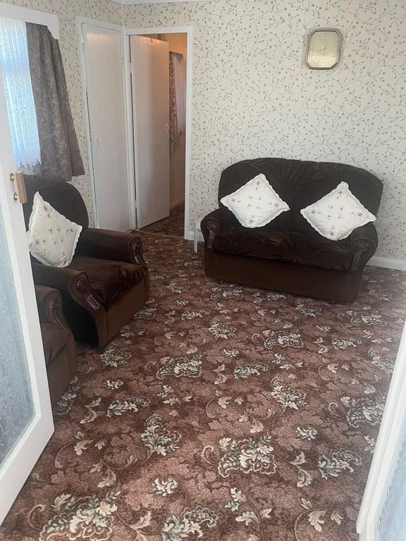 Property photo 2 of 12 Photo 2