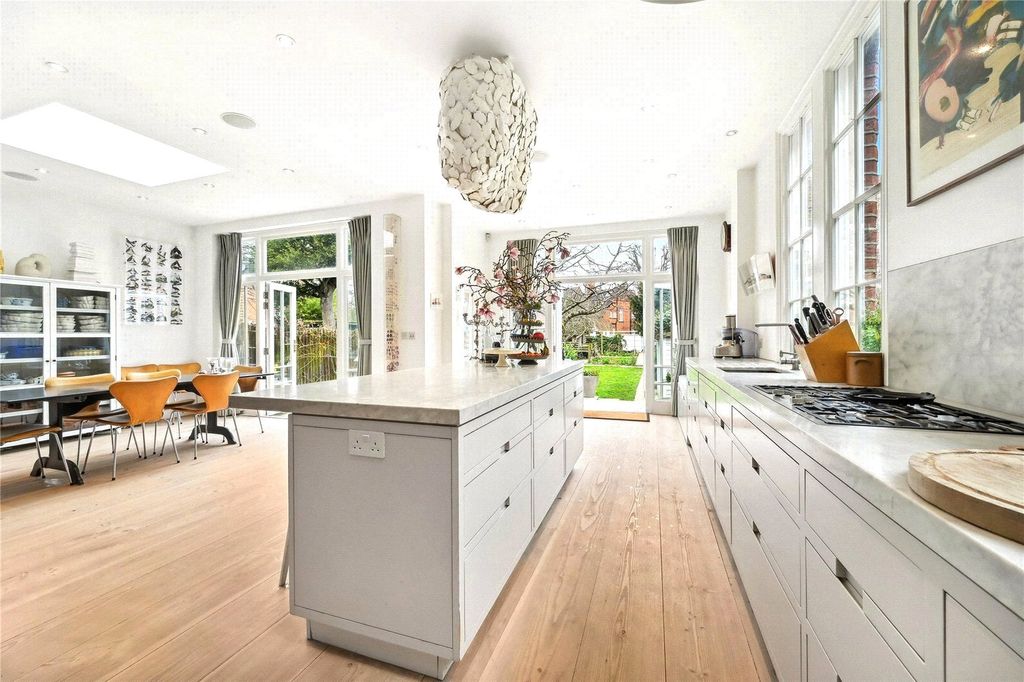 Property photo 2 of 16 Picture No. 02