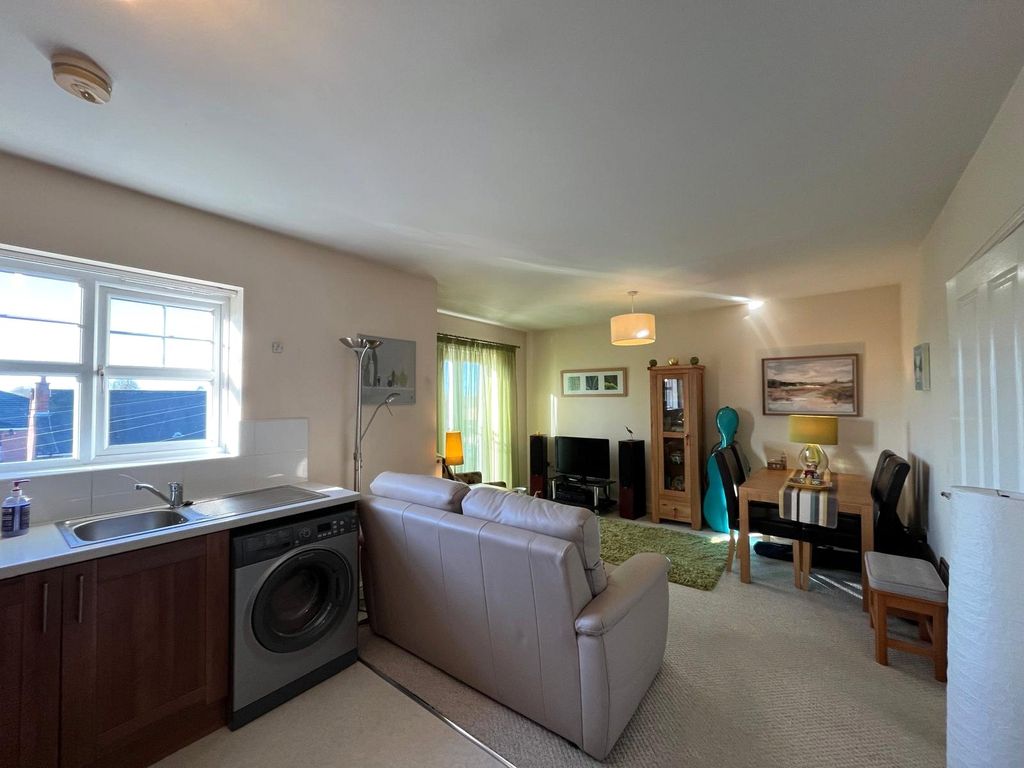 Property photo 2 of 12 Picture No. 38