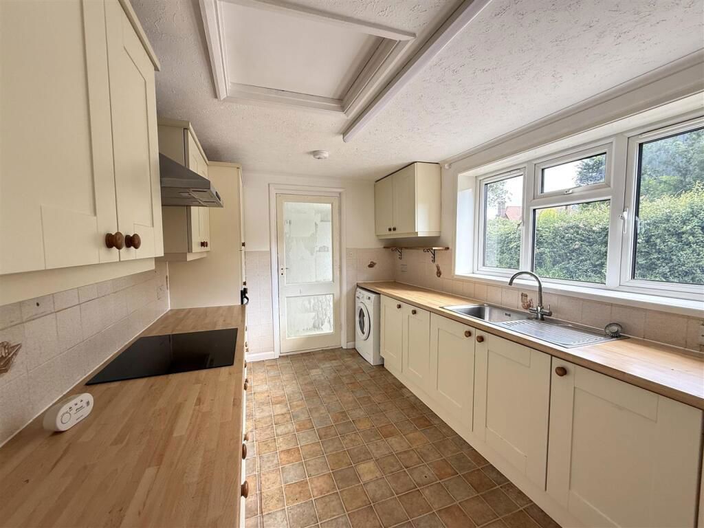 Property photo 3 of 24